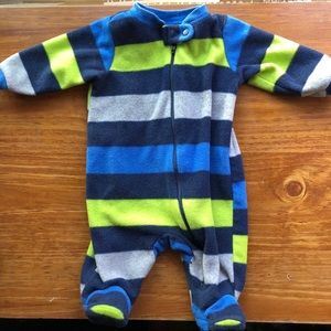 6/$15 🔹 NEWBORN boys warm onesie
